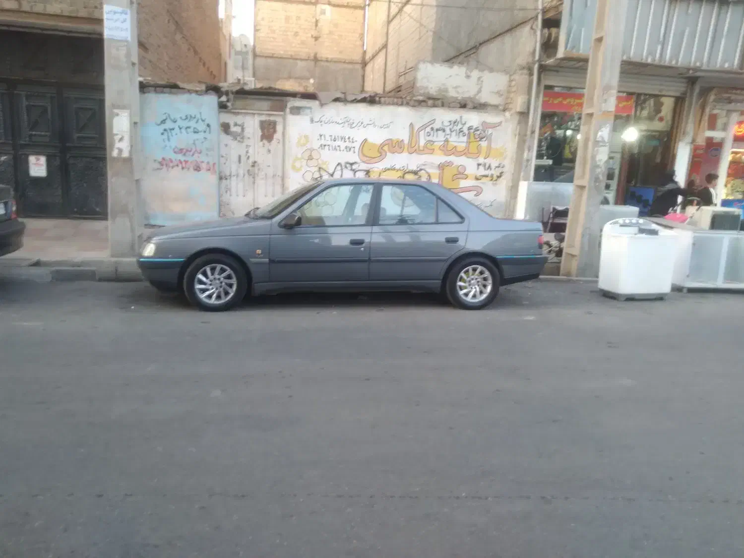 پژو ۴۰۵ بیرنگ ۱۲۱۲ ۹۲|خودرو سواری و وانت|تهران, بهمن یار|دیوار