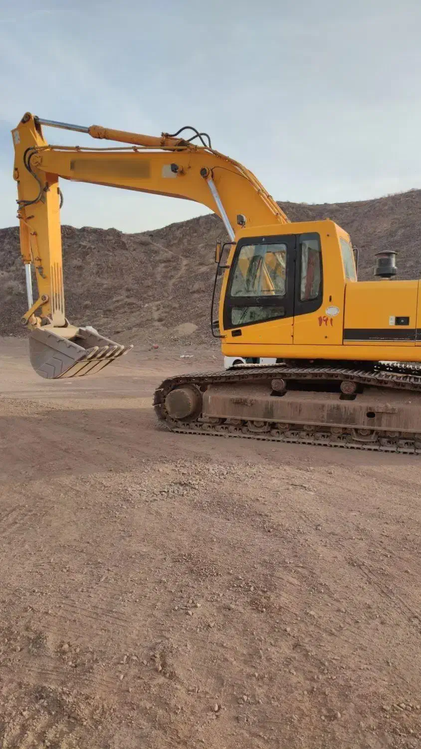 بیل زنجیری هیوندا 320|خودرو سنگین|کهریزک, |دیوار