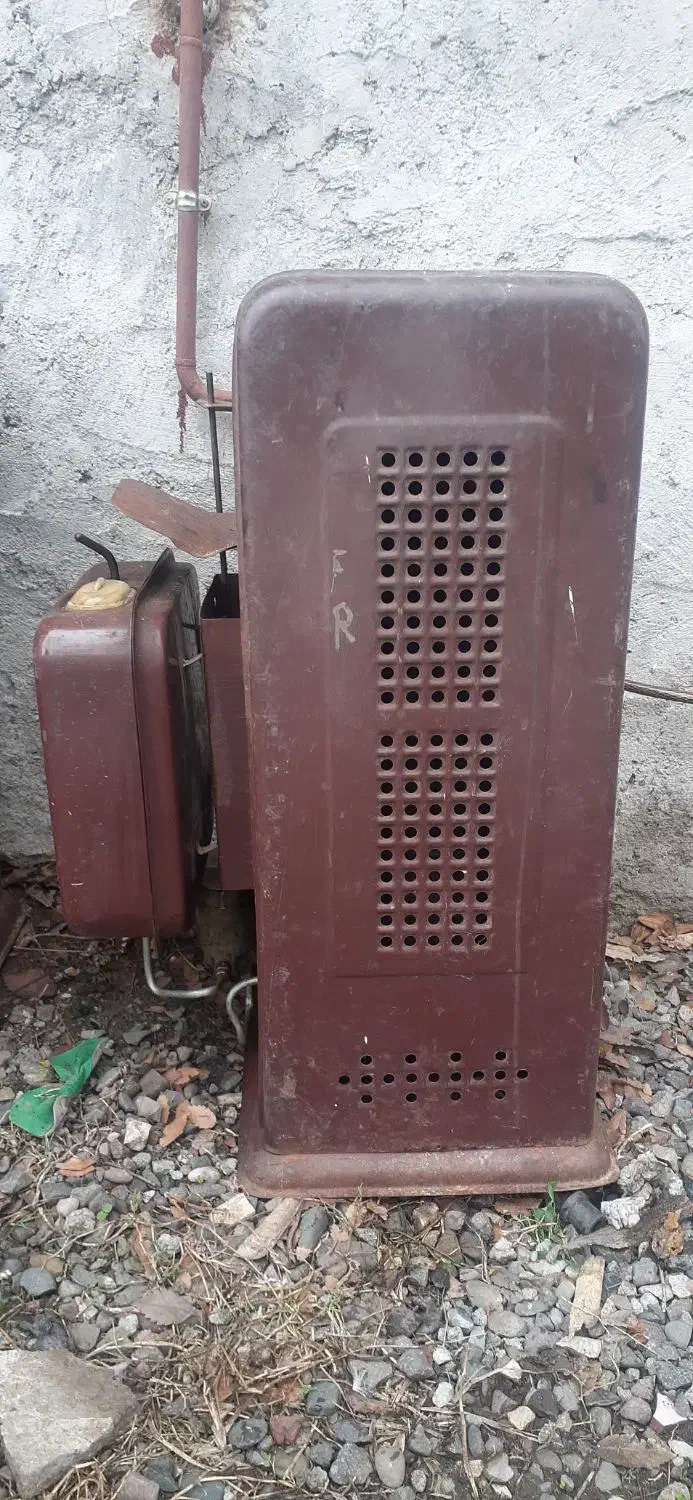 بخاری نفتی و تویست|بخاری، هیتر، شومینه|رشت, توشیبا|دیوار