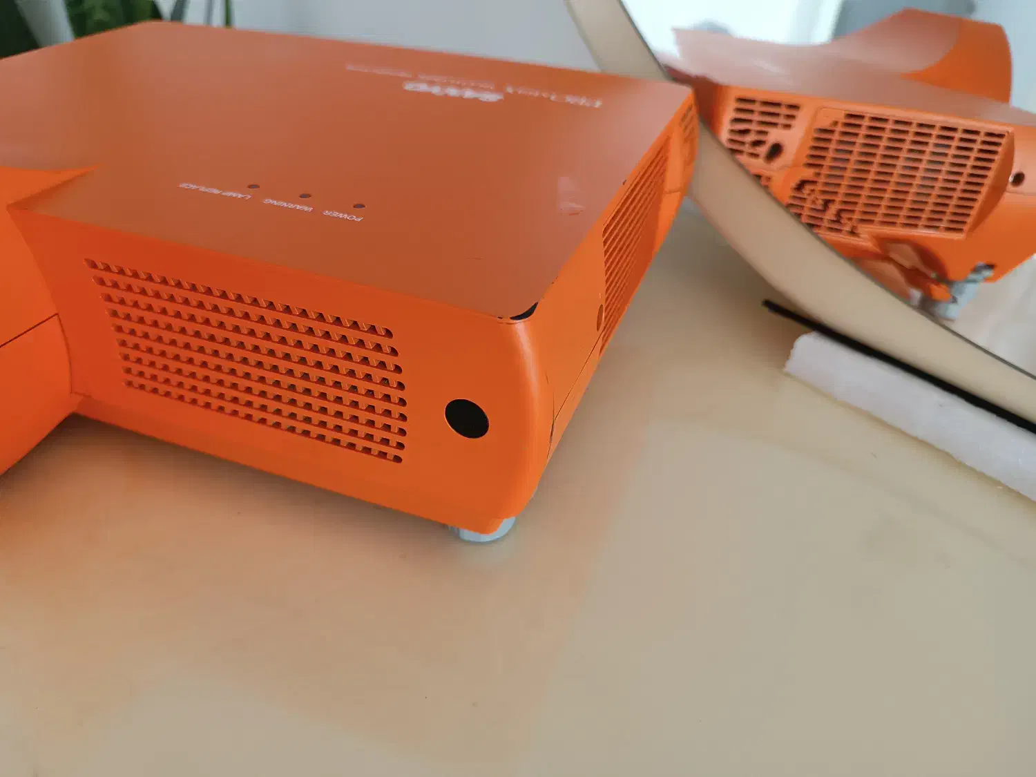 ویدیو پروژکتور|تلویزیون و پروژکتور|زنجان, |دیوار