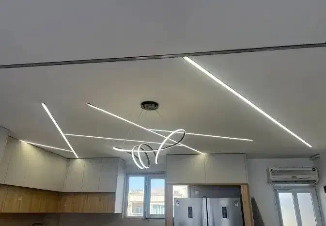 برق کشی و نور پردازی سقف و نما ساختمان|خدمات پیشه و مهارت|سنندج, |دیوار