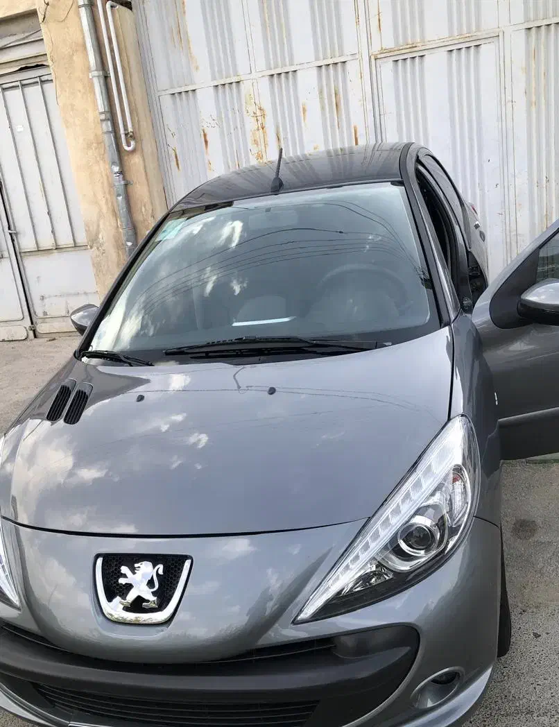 207 سقف فلز کم کار .در حد|خودرو سواری و وانت|شاهرود, |دیوار