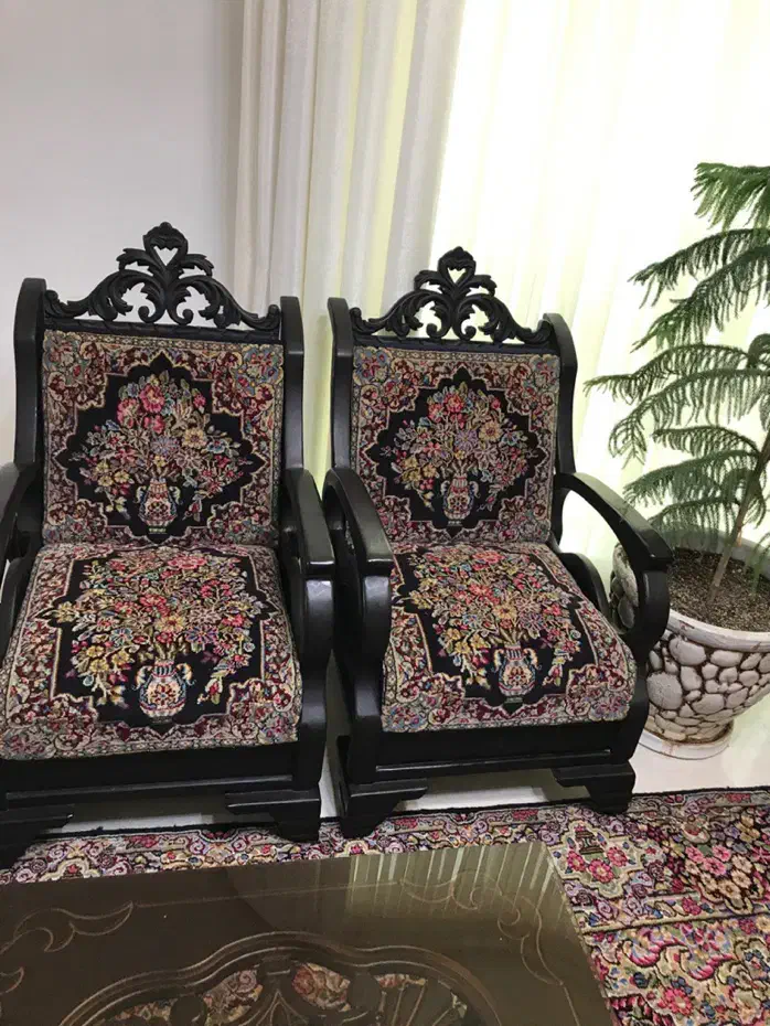 مبل ۶نفره قالی دستبافت|مبلمان خانگی و میز عسلی|کرمان, |دیوار