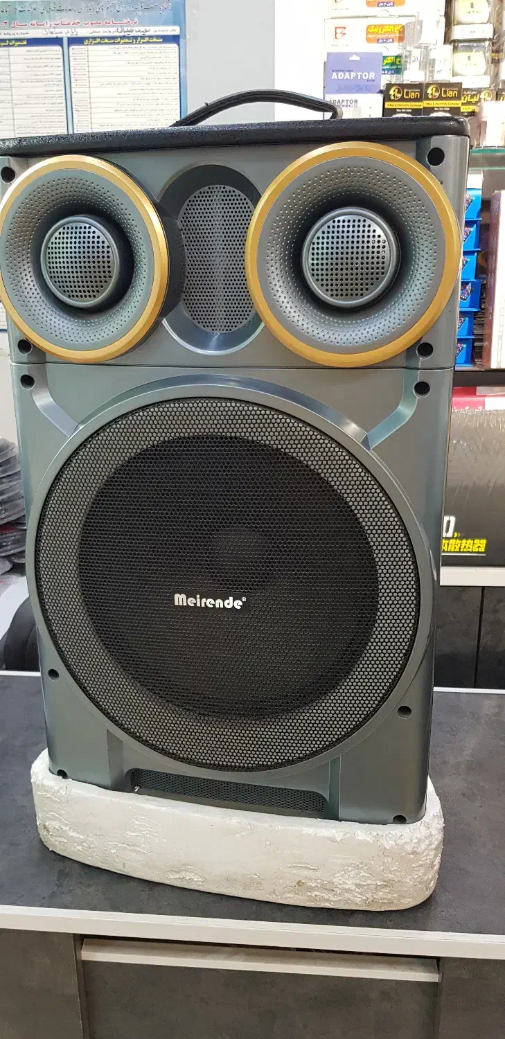 اکو همراه دو میکروفون بیسیم چوبی در حد نو|سیستم صوتی خانگی|اصفهان, فیض|دیوار