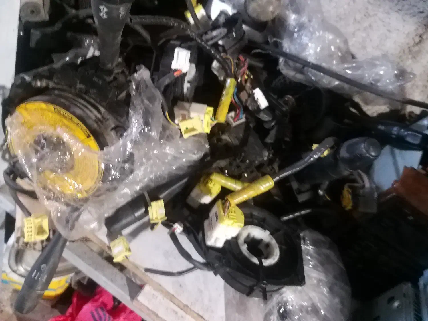 فلت فرمان نوار بوق جا عینکی کلید صندلی ماکسیما|قطعات یدکی و لوازم جانبی|تهران, کن|دیوار