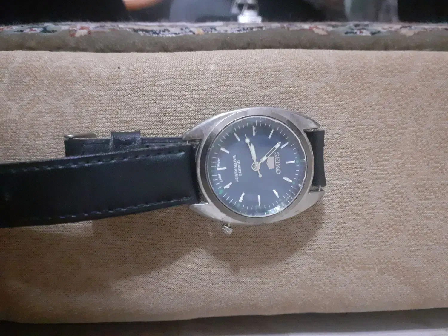 سکو ۵ اصل|ساعت|رباطکریم, رباطکریم|دیوار