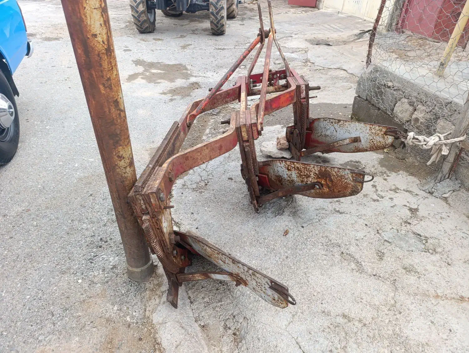 گاو آهن|ماشین‌آلات صنعتی|چرداول, |دیوار