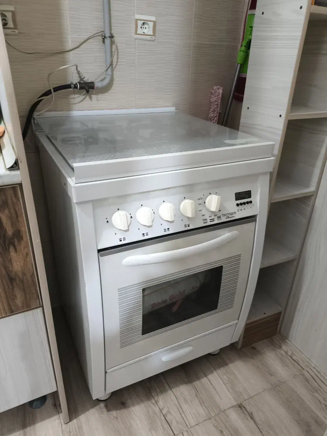 فرگاز تاکنو در حد نو|اجاق گاز و لوازم برقی پختوپز|رشت, کوی مهر|دیوار