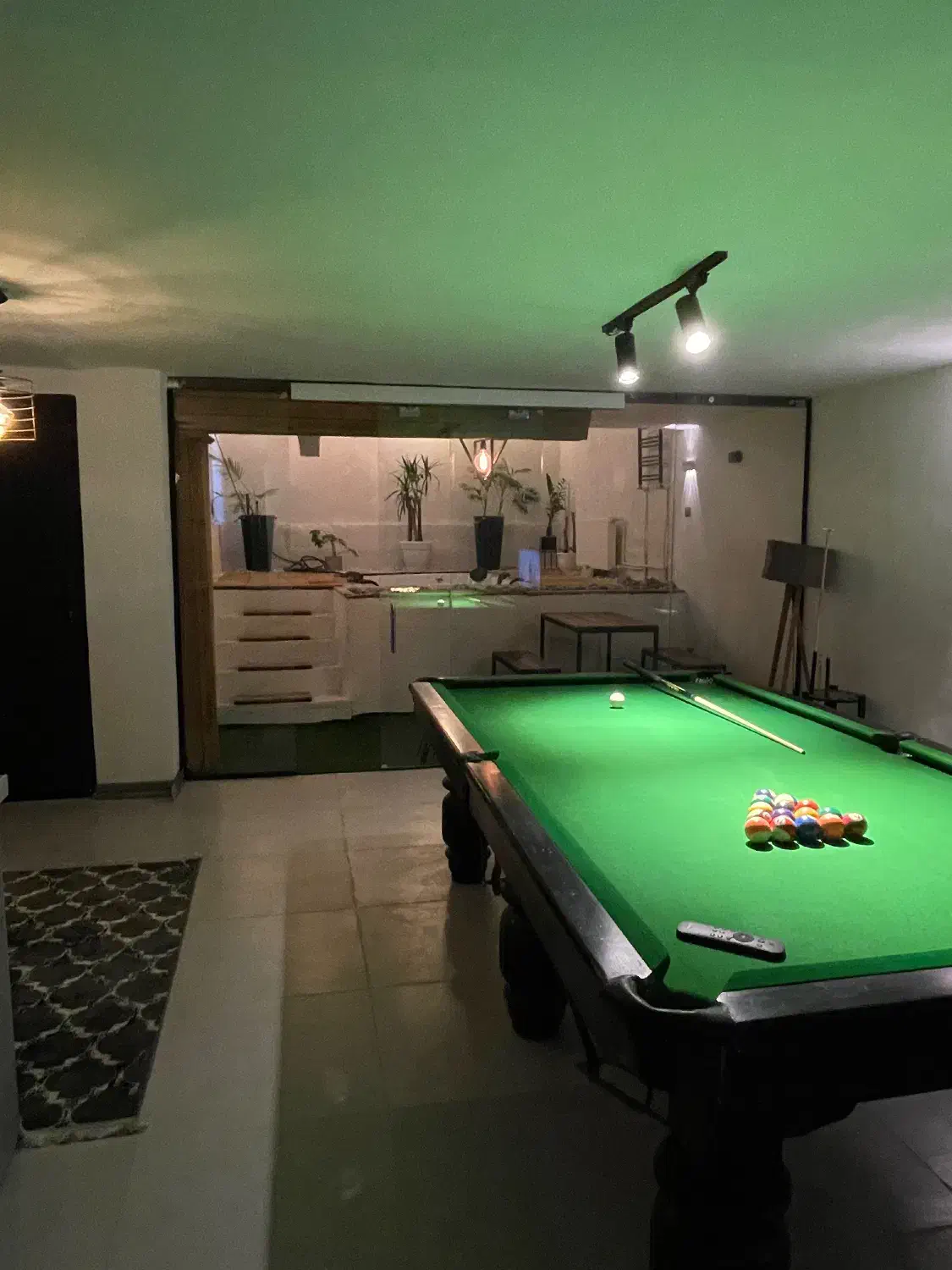 اجاره روزانه واحد های لوکس|اجارهٔ کوتاه‌مدت آپارتمان و سوئیت|تهران, سازمان برنامه شمالی|دیوار