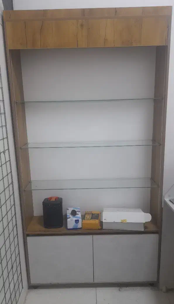 قفسهmdf و شیشه ای|کتابخانه، شلف، قفسههای دیواری|فردیس, شهرک شهید حسینی|دیوار