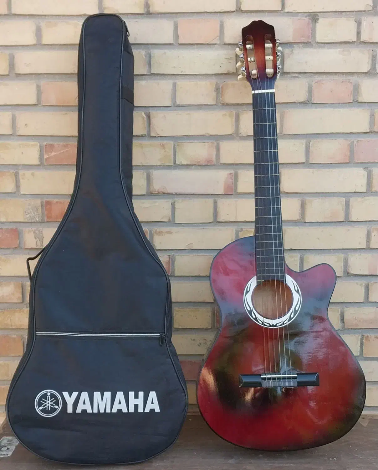 گیتار اکازیون دار|گیتار، بیس، امپلیفایر|شوشتر, |دیوار