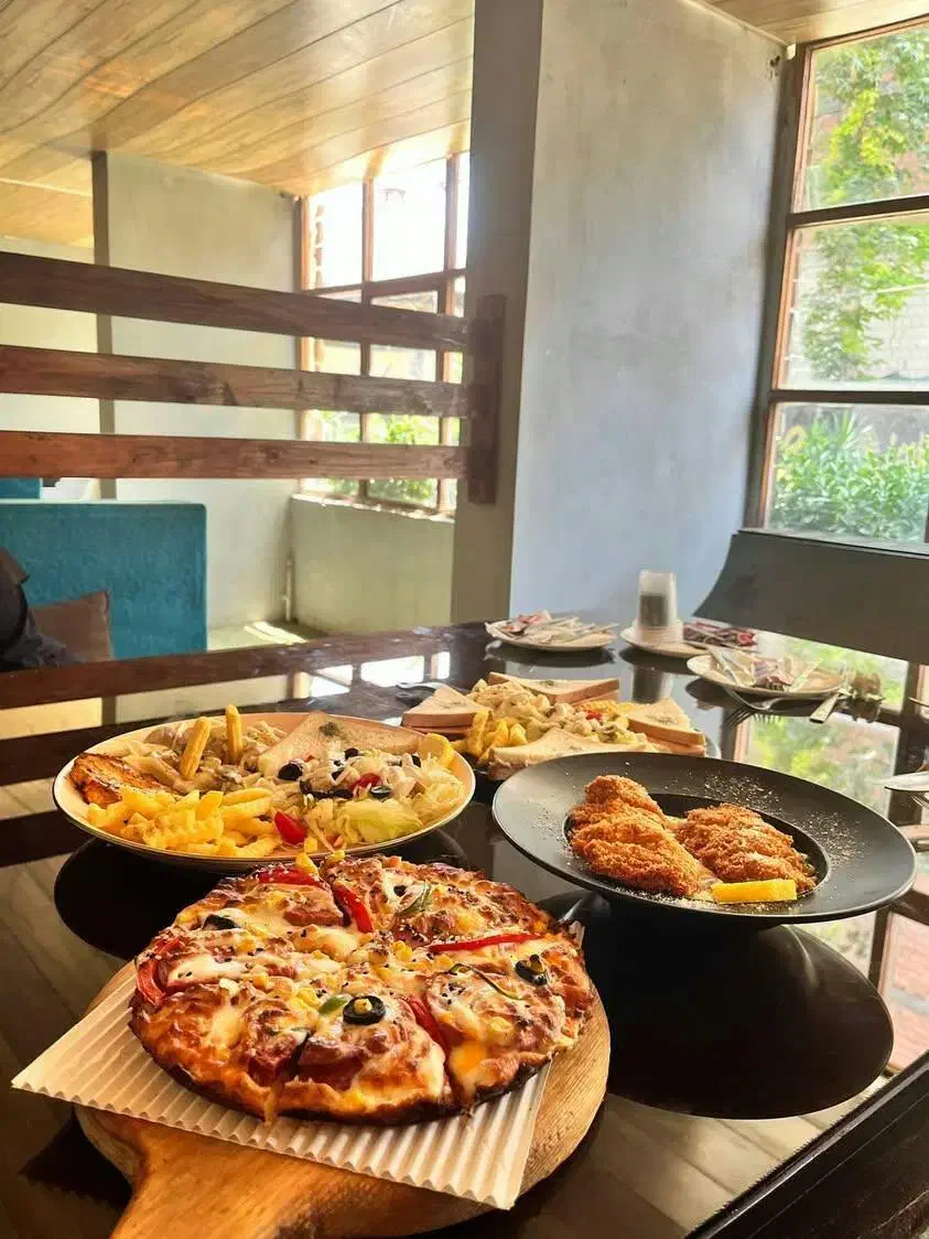 نیروی گارسون|استخدام خدمات فروشگاه و رستوران|گنبد کاووس, |دیوار