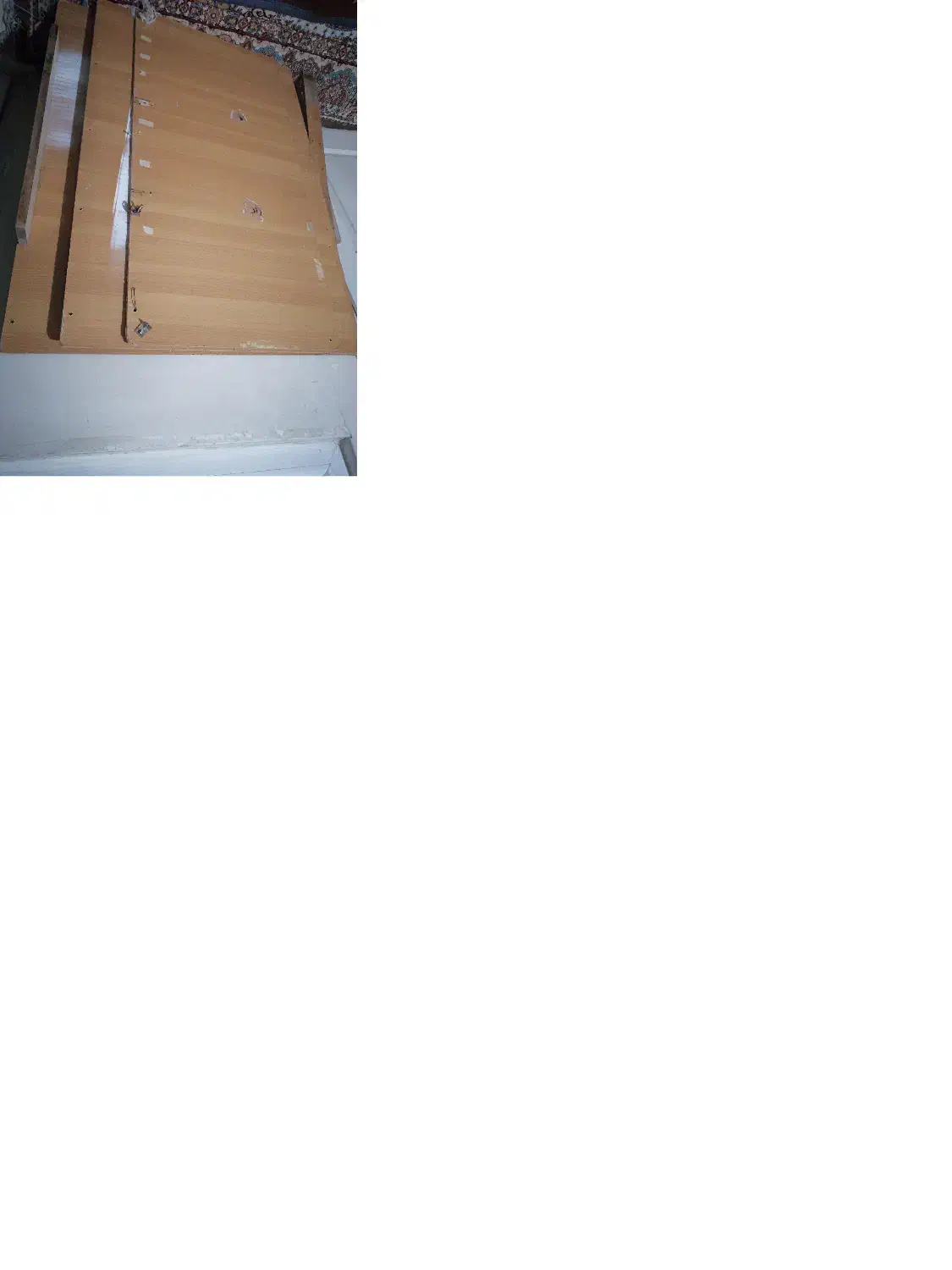 سه تخت چوب با تکه های جداشده قفس|لوازم جانبی حیوانات|ری, حمزه‌آباد|دیوار