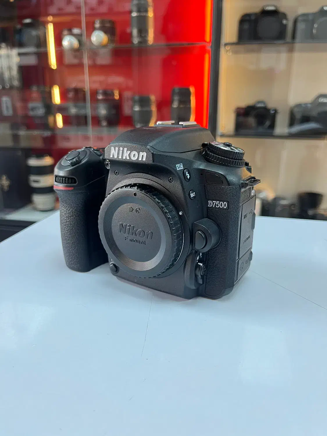 دوربین نیکون Nikon d7500 فقط بدنه|دوربین عکاسی و فیلمبرداری|کرج, گلشهر|دیوار