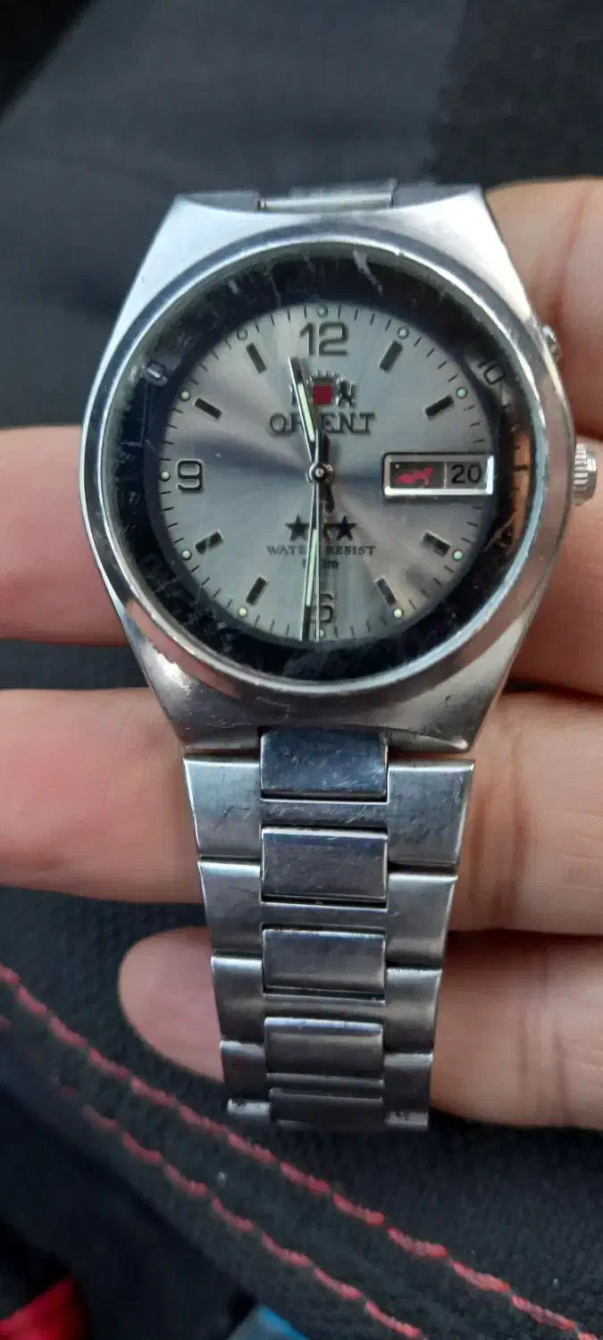 ساعت اورینت|ساعت|فردیس, فردیس|دیوار