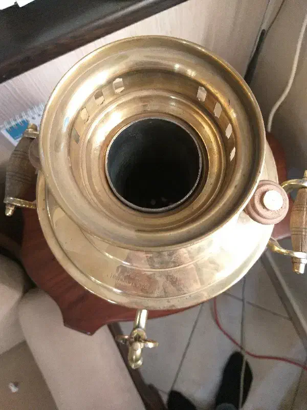 سماور ذغالی آنتیک روسی|کلکسیون اشیاء عتیقه|تهران, منیریه|دیوار