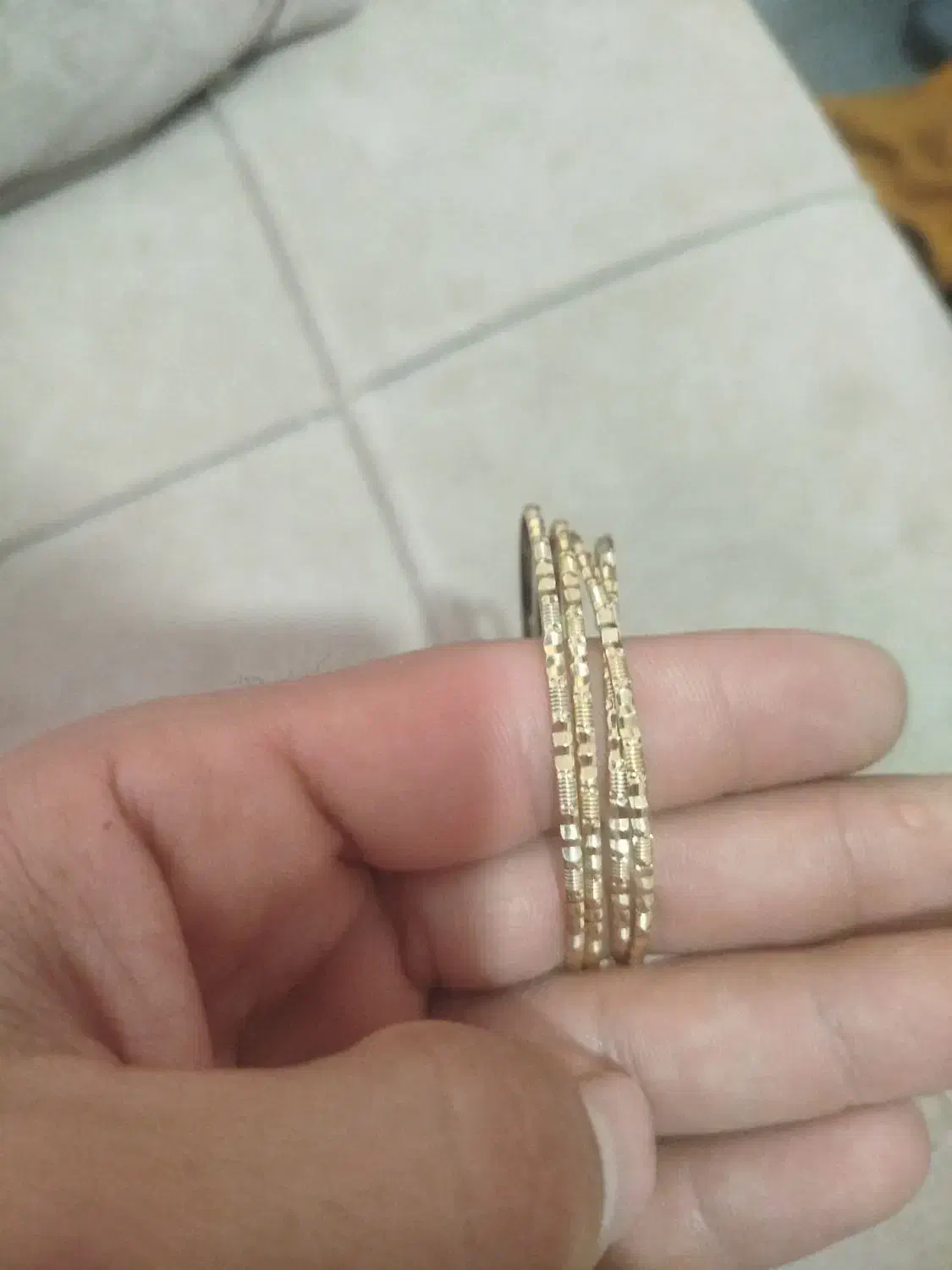 طلا قیچی شدن|جواهرات|آبدانان, |دیوار