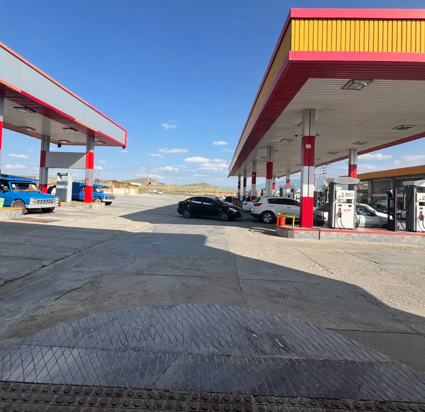 به یک نفر کارگر ساده نیازمندیم|استخدام مالی، حسابداری، حقوقی|اهر, |دیوار