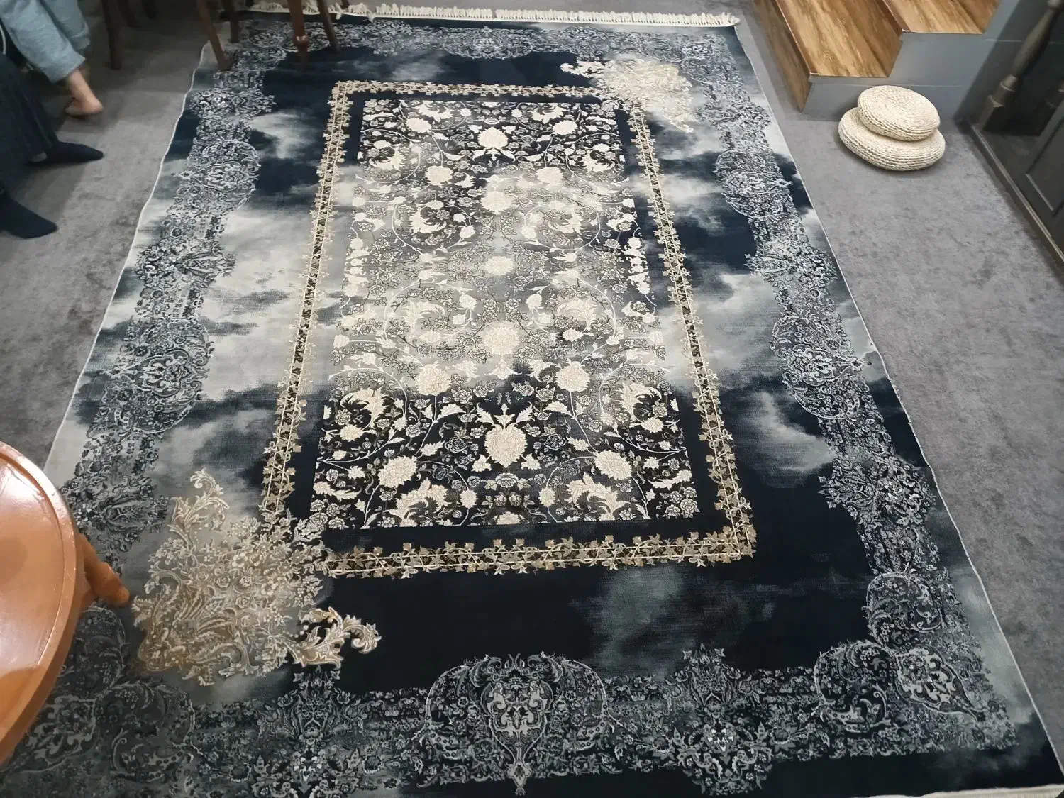 فرش 9 متری|فرش|اصفهان, بهارستان|دیوار