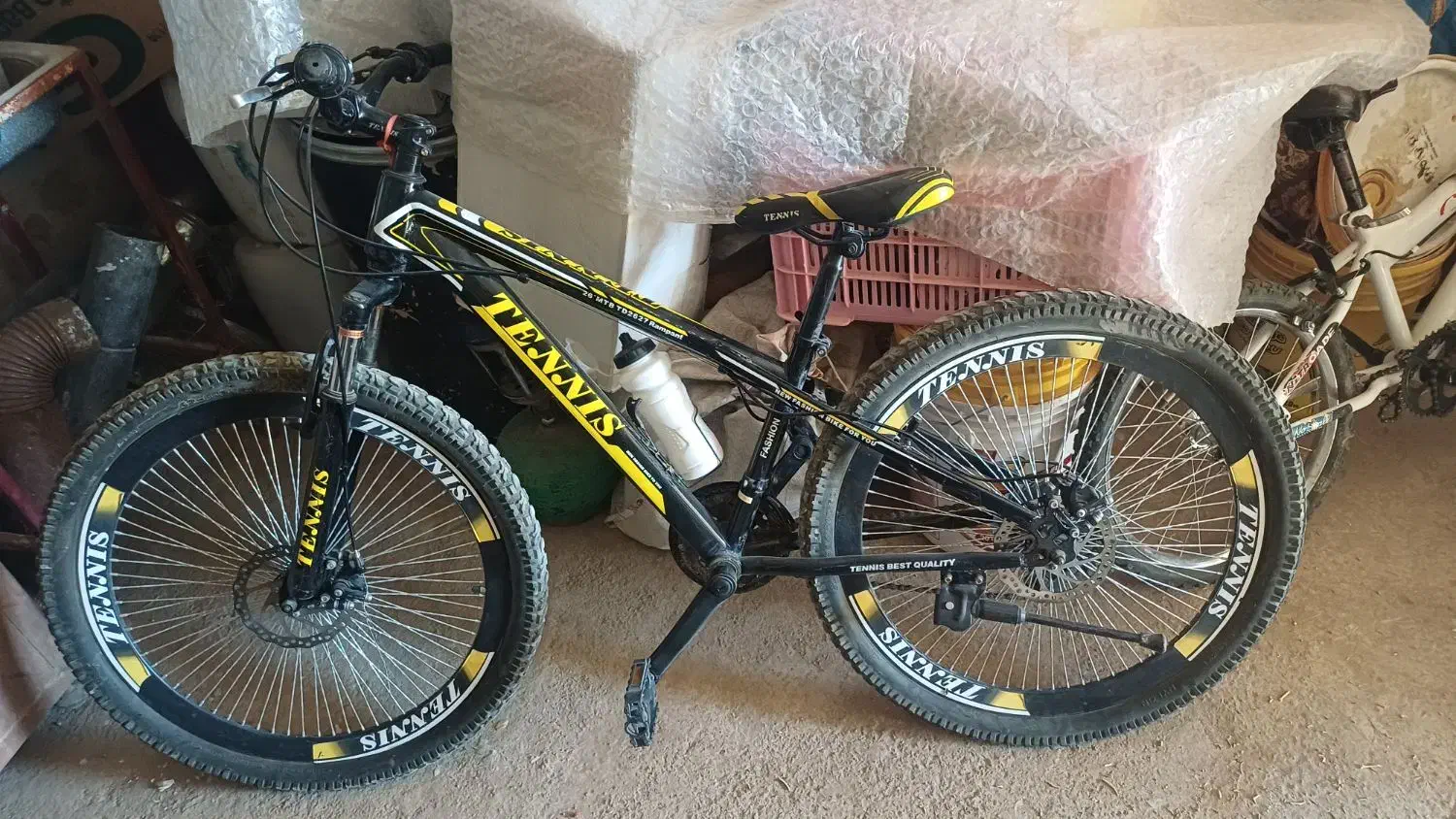 دوچرخه 26 حرفه ای|دوچرخه، اسکیت، اسکوتر|سمیرم, |دیوار