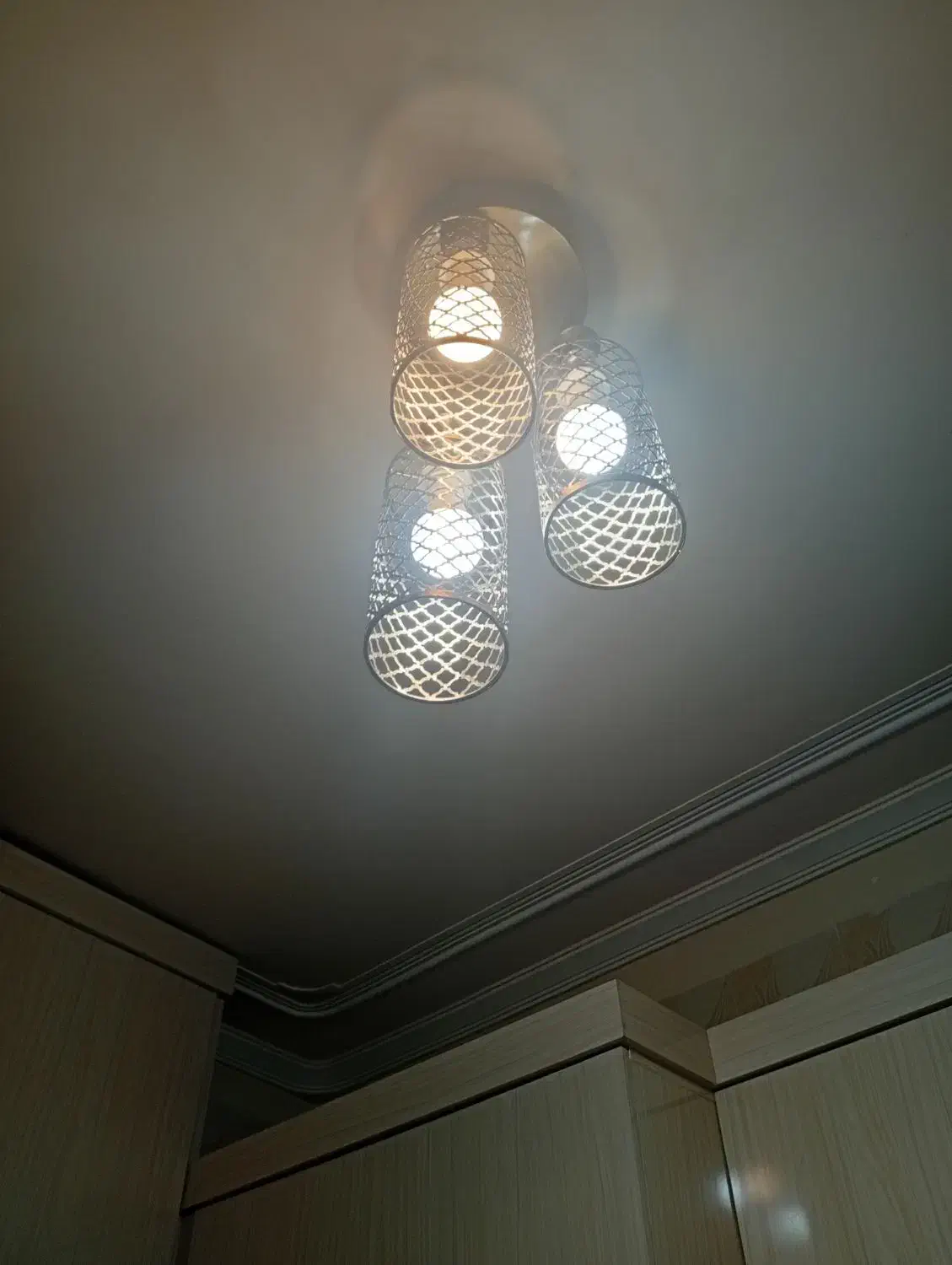 لوسترخانه نونواصلعن استفاده نشده است|لوستر و چراغ آویز|تبریز, |دیوار