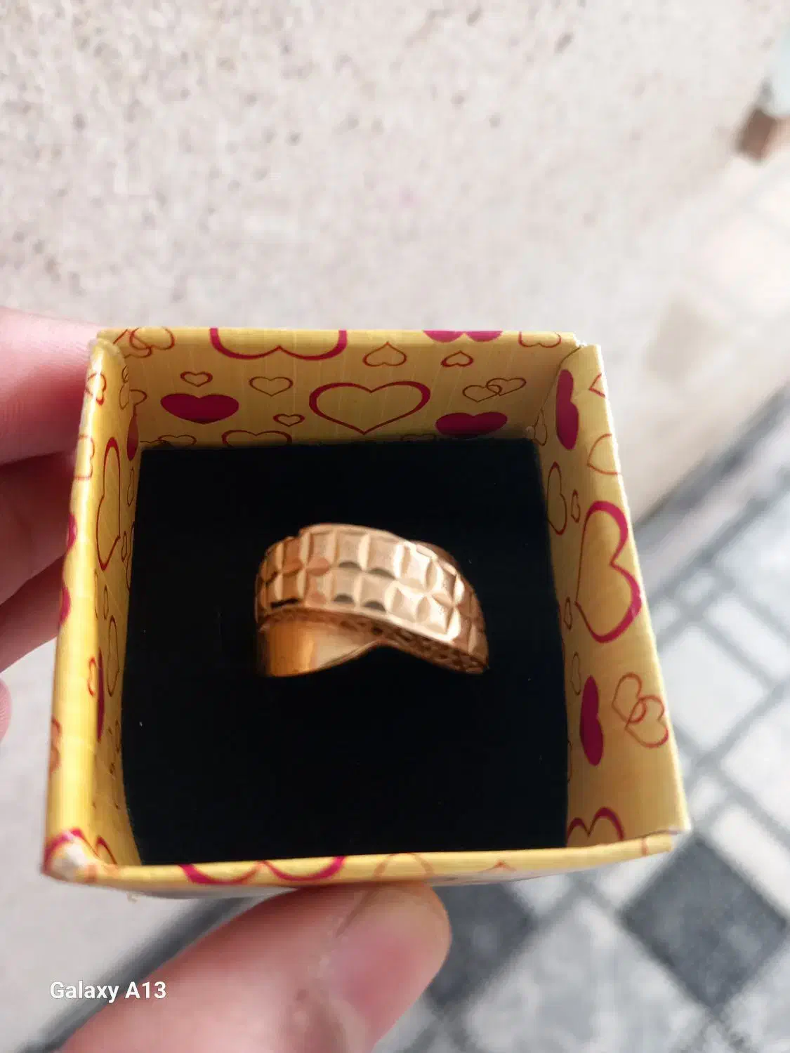 انگشتر|جواهرات|پرند, فاز ۶|دیوار