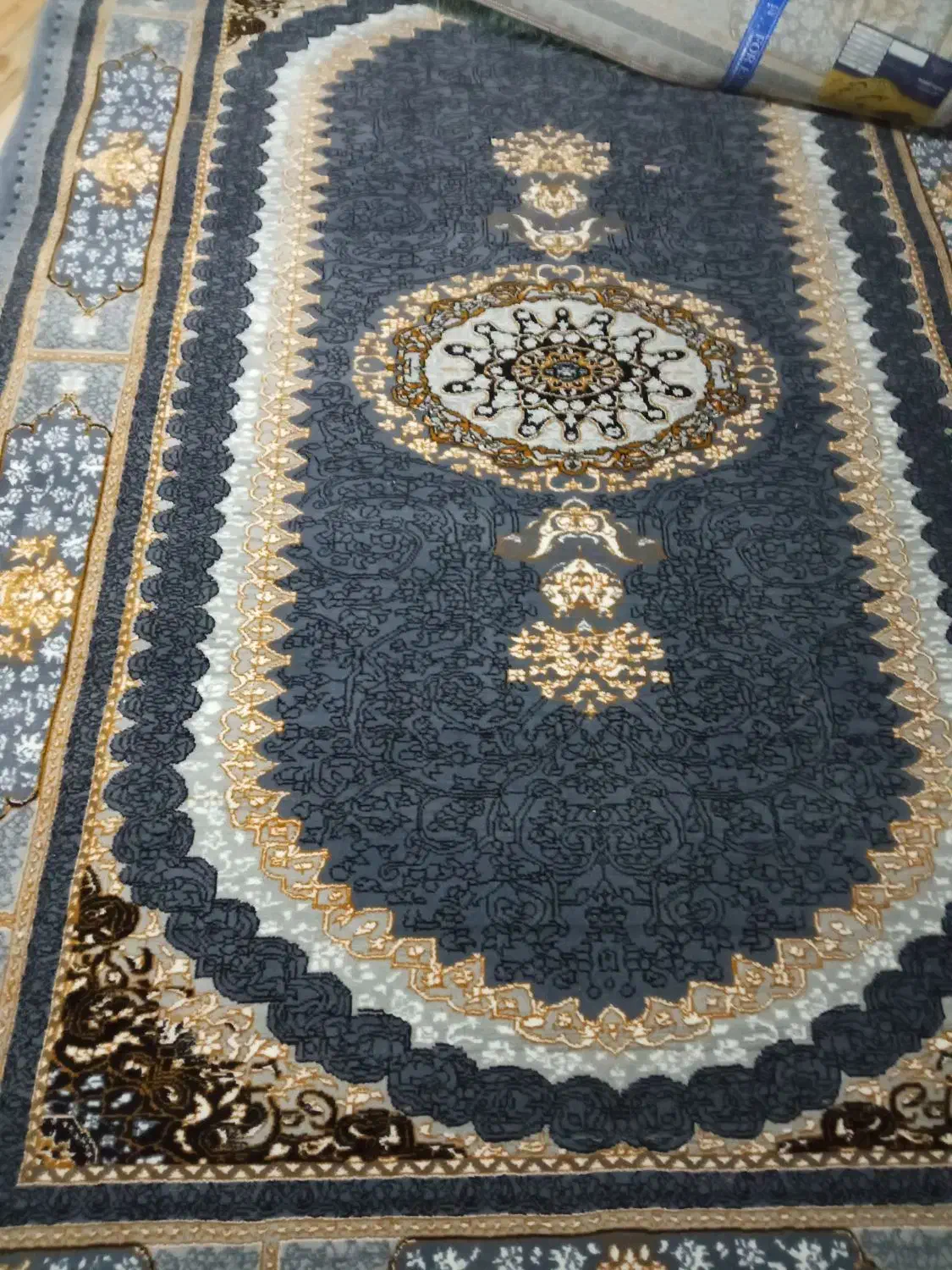 فرش فروشی آرزو|فرش|صومعهسرا, |دیوار