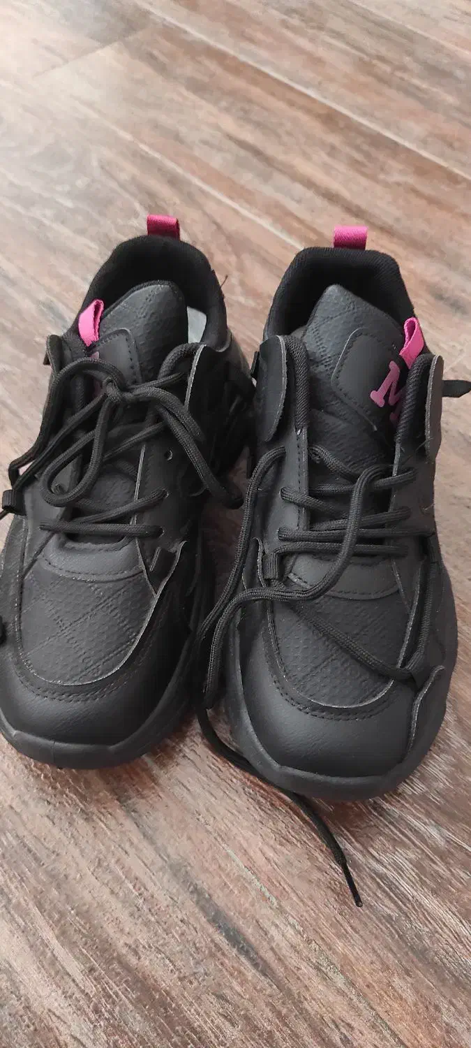 کفش اسپرت کاملا نو  سایز 38|کیف، کفش، کمربند|بندرعباس, |دیوار