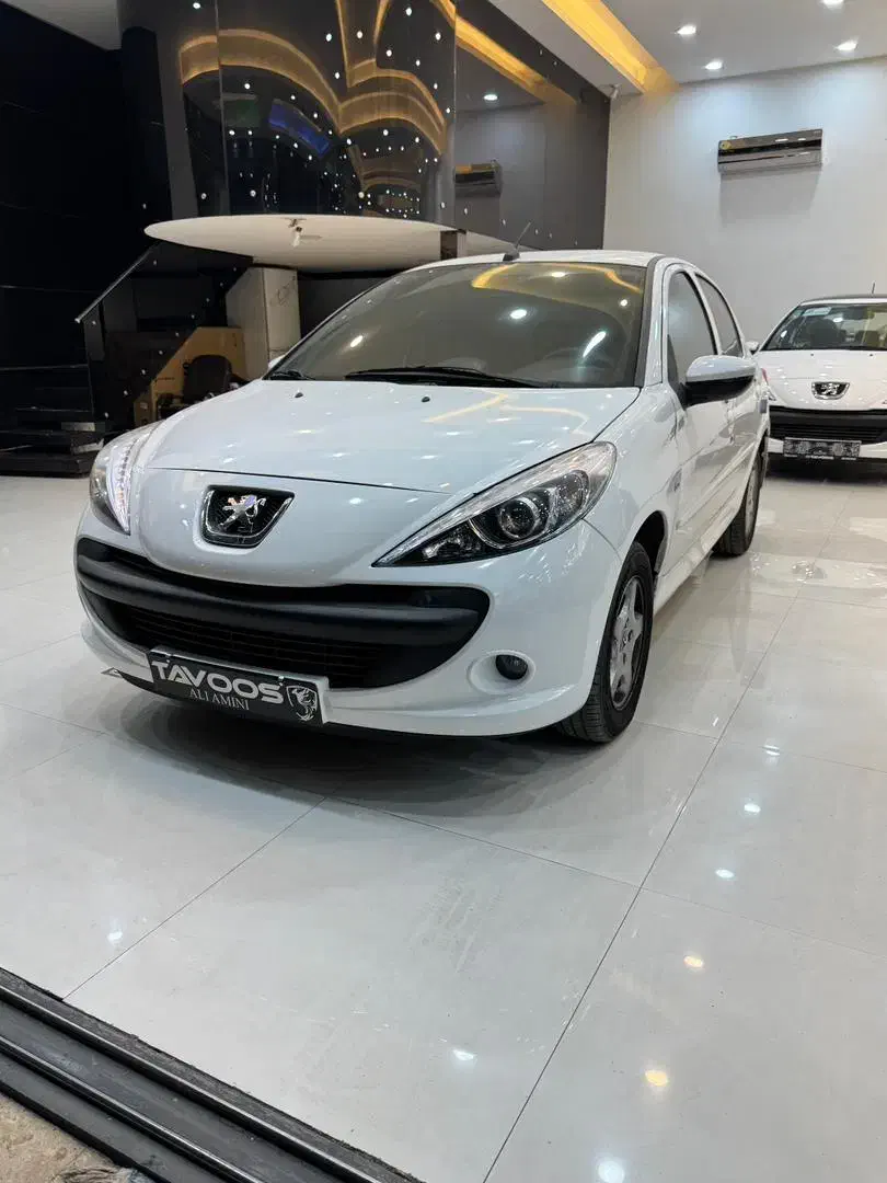 پژو207(اتوطاووس) اتومات فلز 1403|خودرو سواری و وانت|اصفهان, مشکین|دیوار