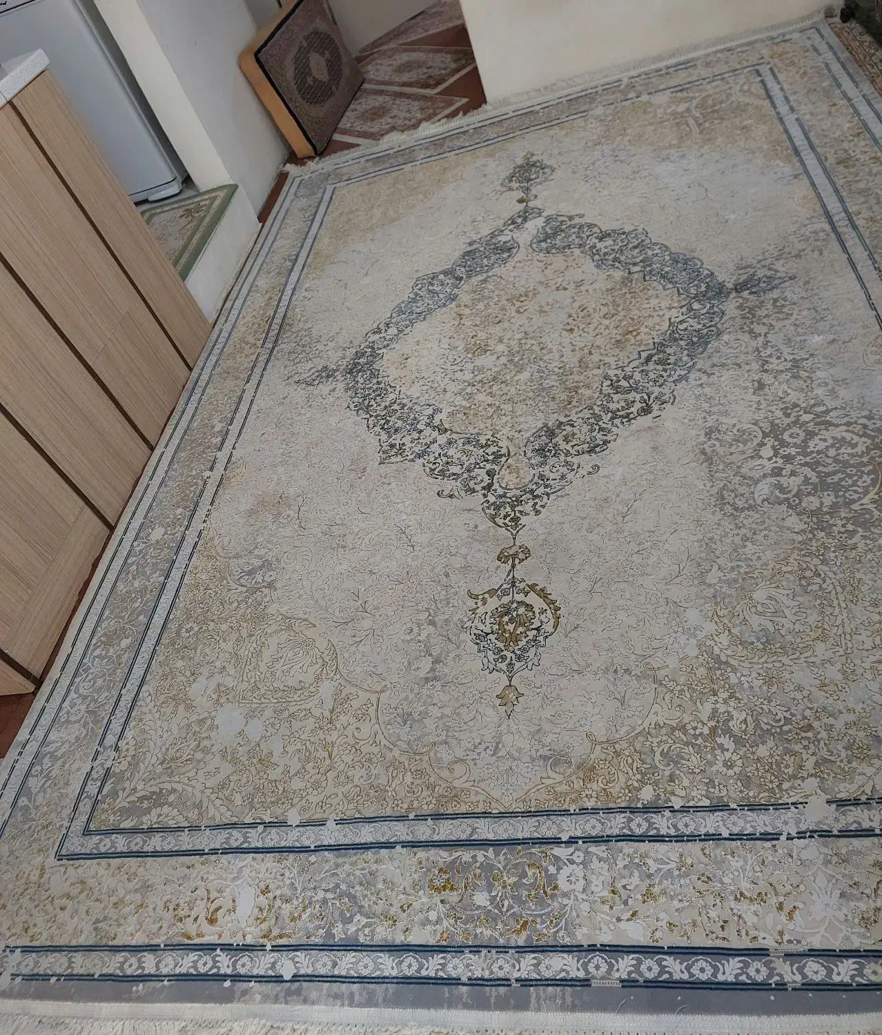 فرش ۹ متری گل برجسته|فرش|همدان, |دیوار
