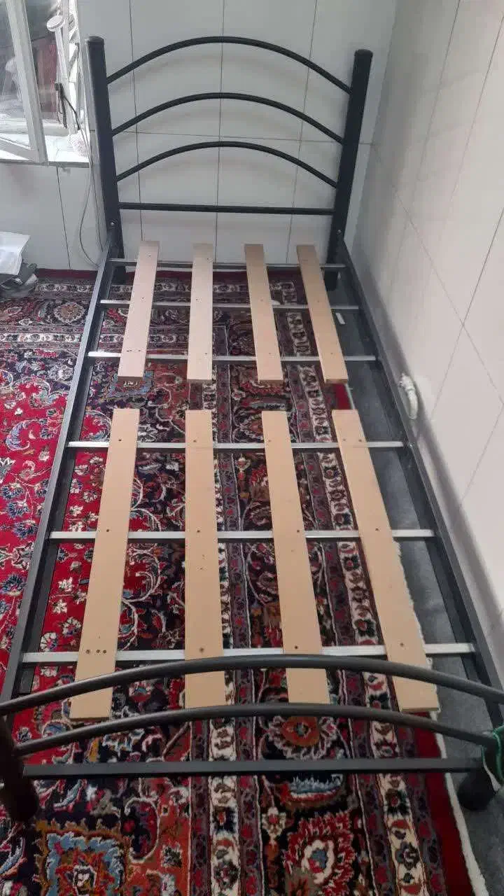 تخت یک نفره فلزی|تخت و سرویس خواب|تهران, بلورسازی|دیوار