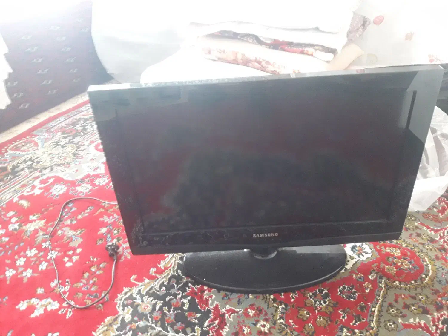 تلویزیون ۲۶|تلویزیون و پروژکتور|تربت‌حیدریه, حسنی بالا|دیوار