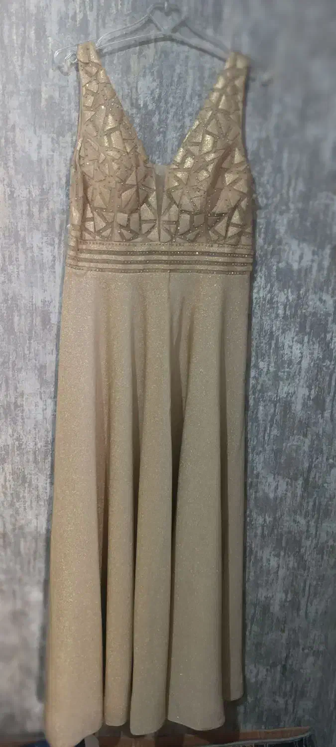 لباس مجلسی فقط یک بار پوشیده شده|لباس|خوی, |دیوار