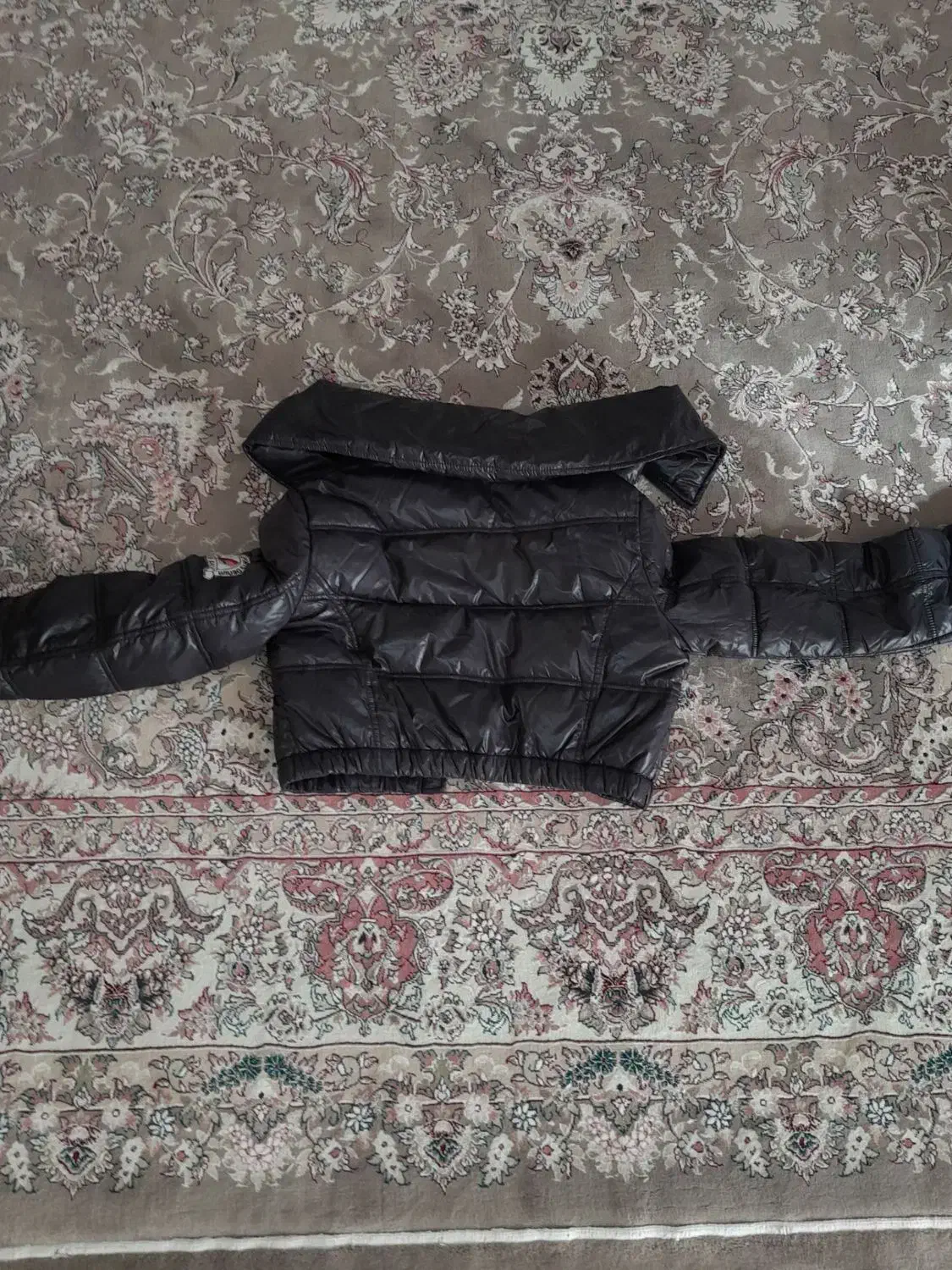 کاپشن|لباس|اسلامشهر, چیچکلو|دیوار