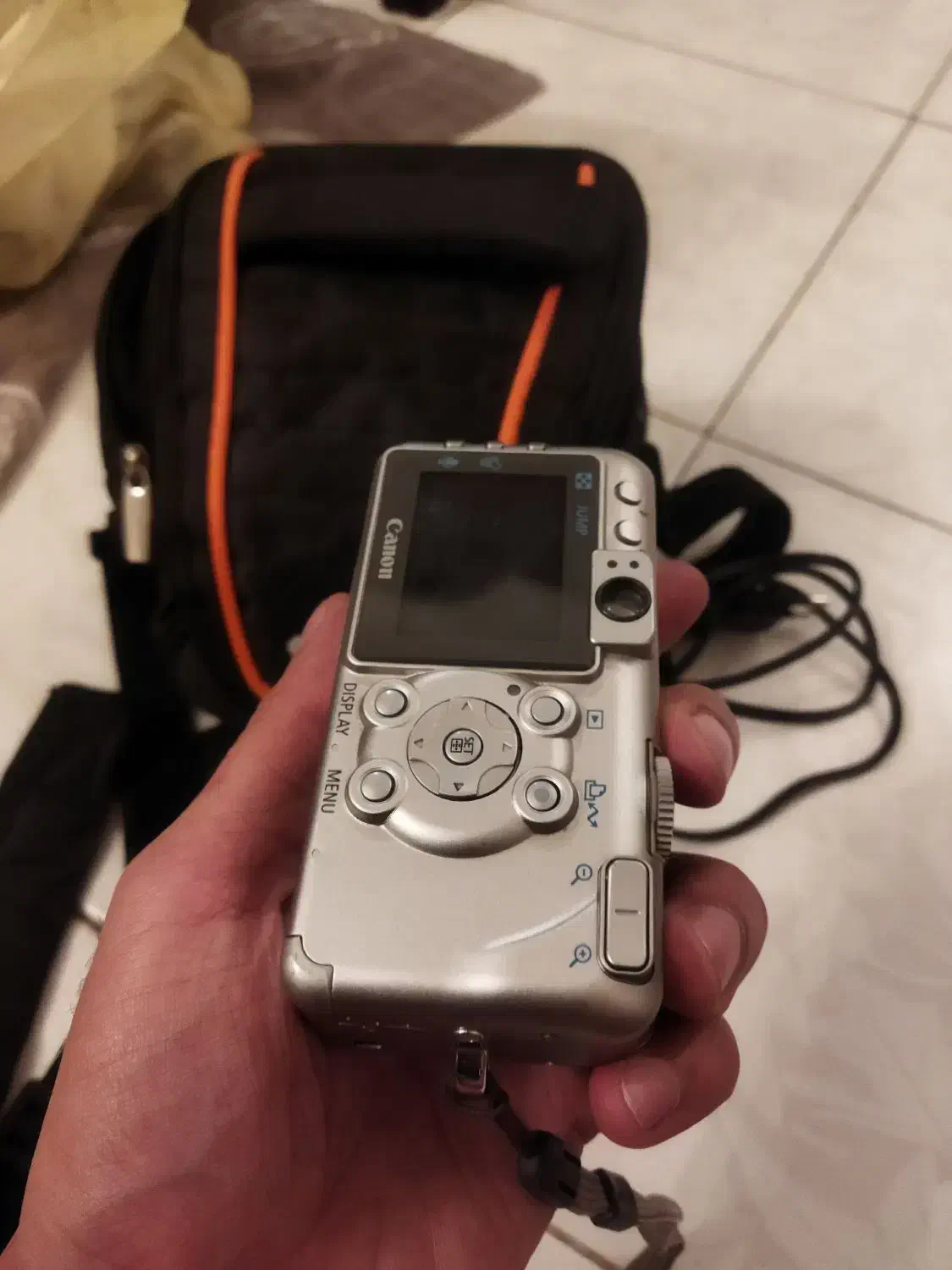 دوربین|دوربین عکاسی و فیلم‌برداری|بندر انزلی, پیل علی باغ|دیوار