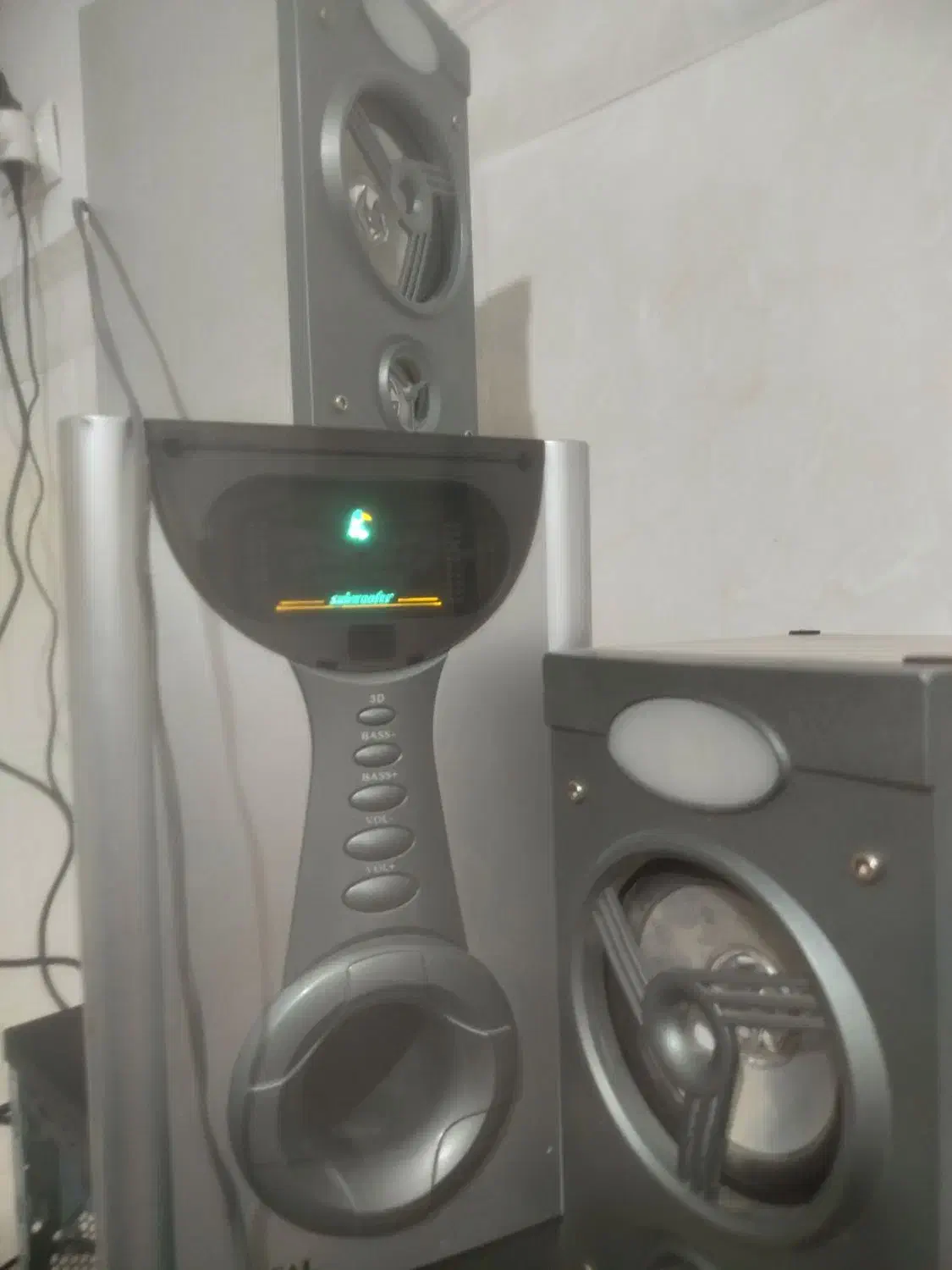 کامپیوتر|رایانه رومیزی|قم, نیروگاه|دیوار