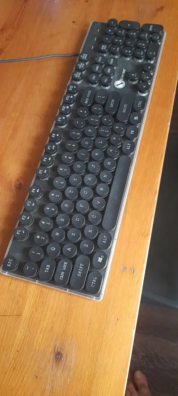 کیبورد RGB Limida|قطعات و لوازم جانبی رایانه|رشت, دیلمان|دیوار