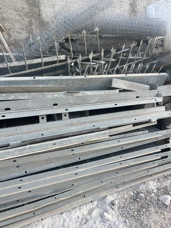 فنس گالوانیزه مخابراتی|مصالح و تجهیزات ساختمان|رباط‌کریم, انجم آباد|دیوار