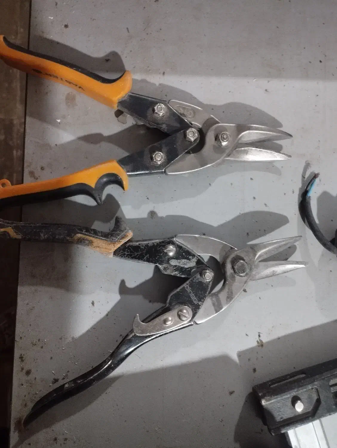 ۲عدد قیچی ورق بر  باطری و شارژ دریل شارژی کرون|ابزارآلات|فردیس, شهرک وحدت|دیوار