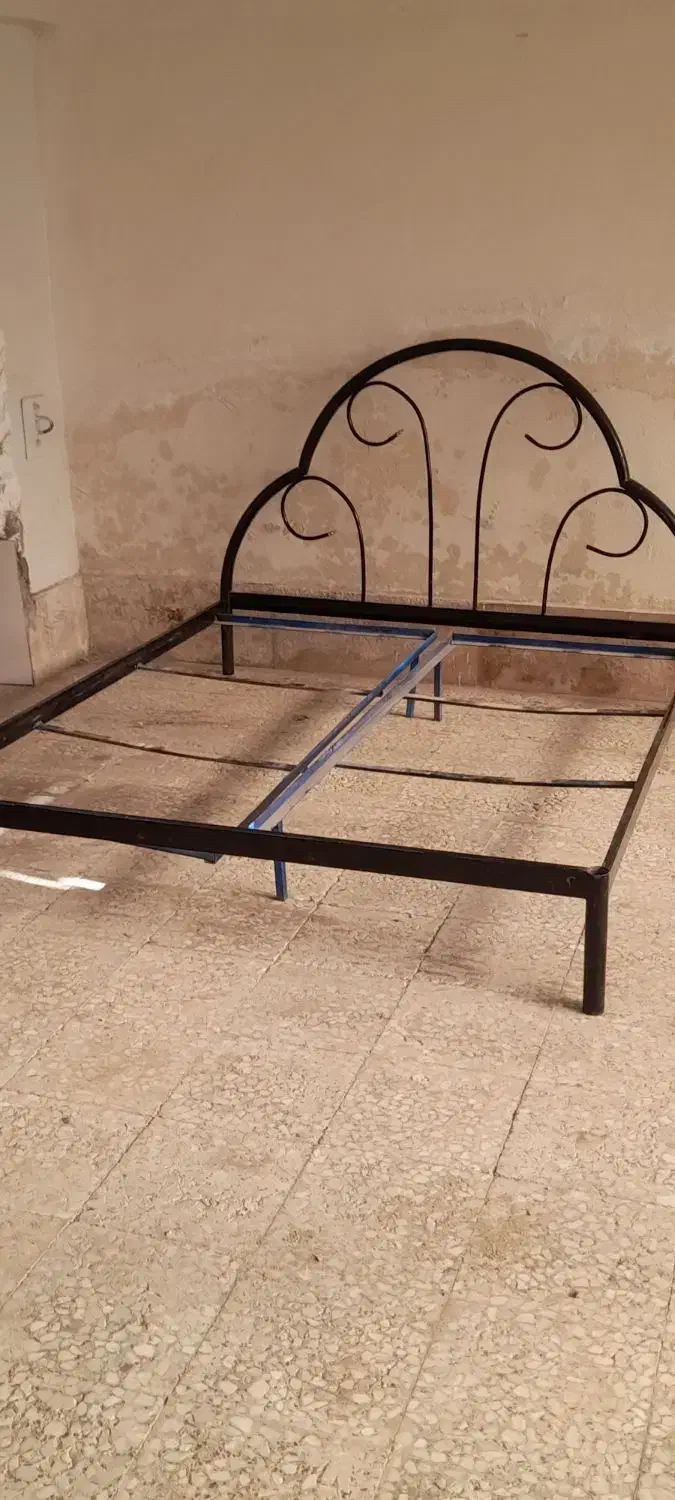 تخت خواب فلزی دونفره|تخت و سرویس خواب|کرج, محمود آباد|دیوار