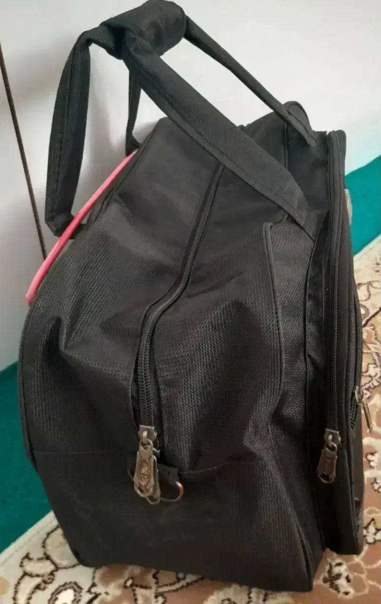 ساک وسایل|کیف، کفش، کمربند|قروه, |دیوار