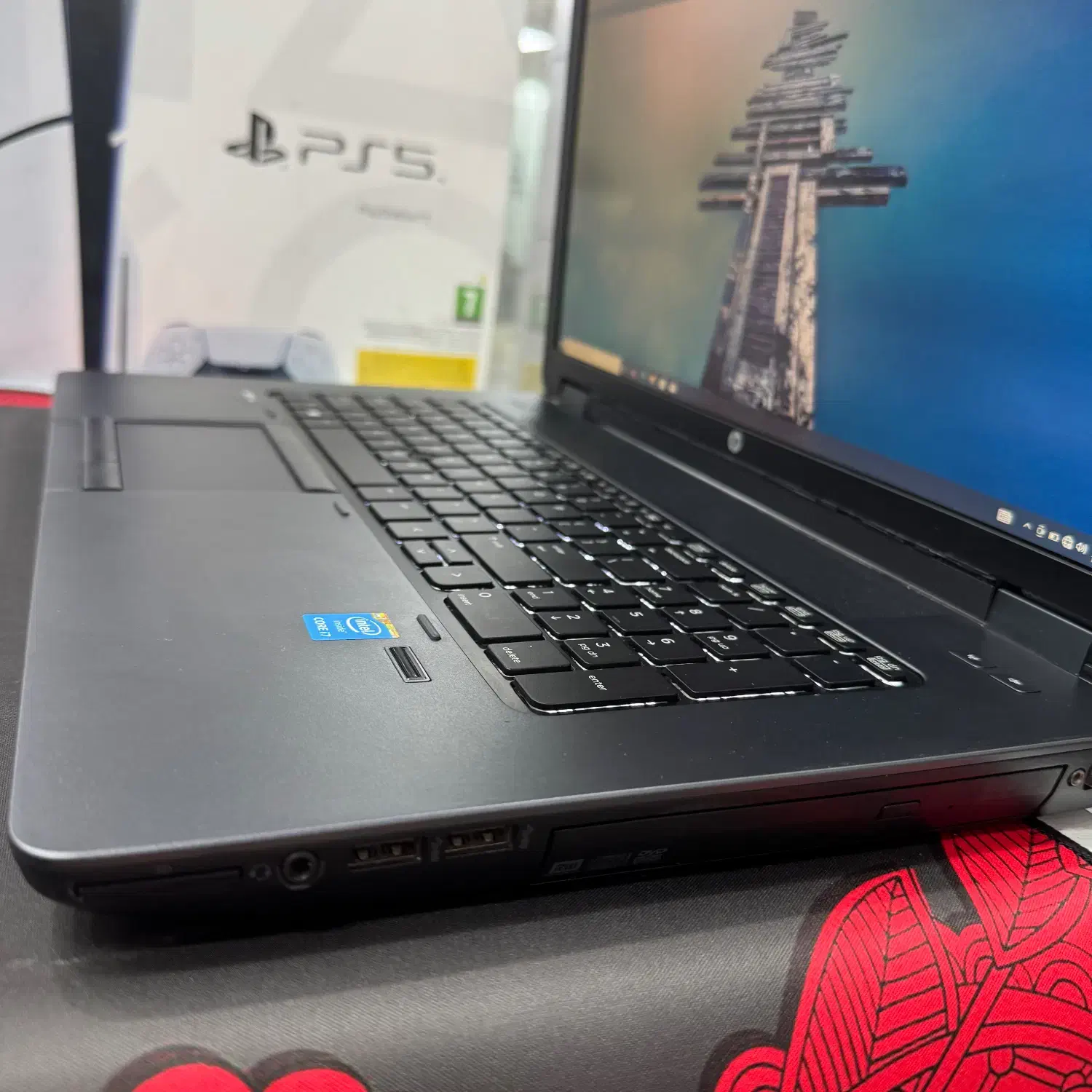 لپتاپHP Zbook پردازندهi7رم۱۶ صفحه۱۷اینچ4گیگ گرافیک|رایانه همراه|تهران, تجریش|دیوار