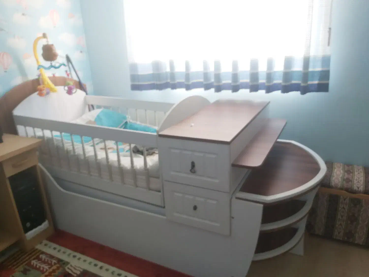 تخت کودک و نوجوان|تخت و سرویس خواب|گلبهار, شهر جدید گلبهار|دیوار