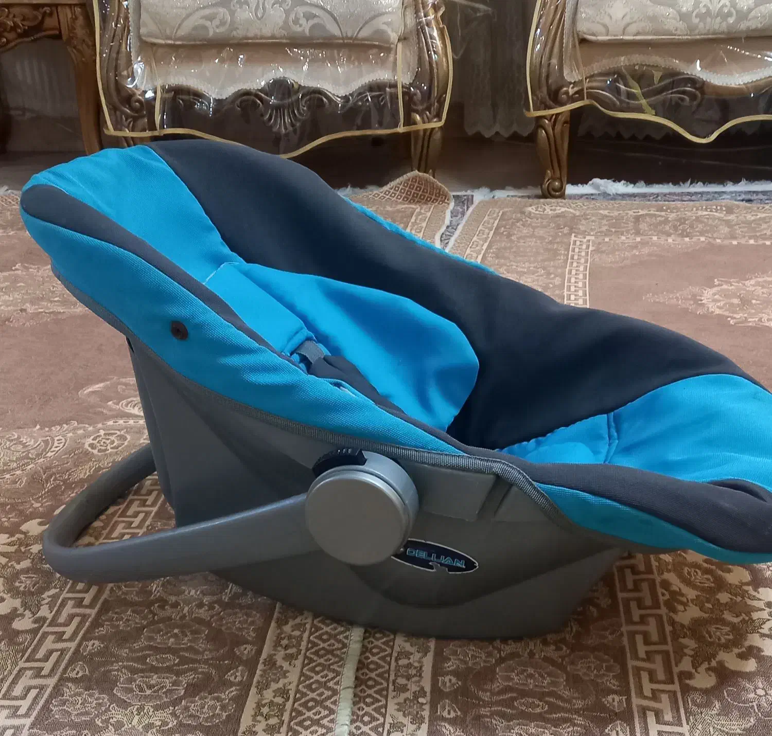 کریر کودک|کالسکه و لوازم جانبی|رشت, پل تالشان|دیوار