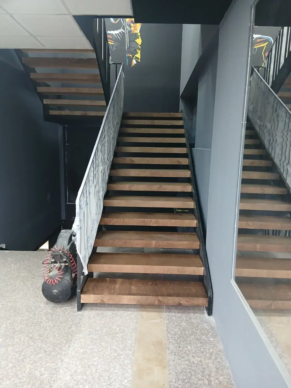 ساخت پله گرد|خدمات پیشه و مهارت|گرگان, |دیوار