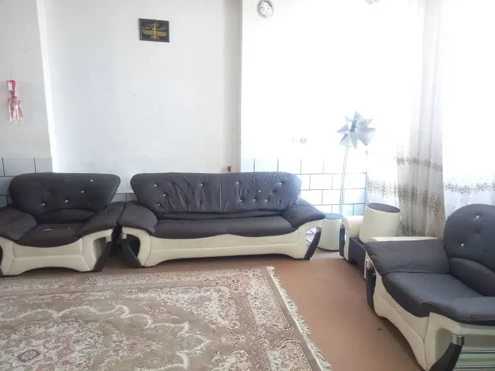 مبل هفت نفره با گل میز و آباژور|مبلمان خانگی و میز عسلی|شهرکرد, |دیوار