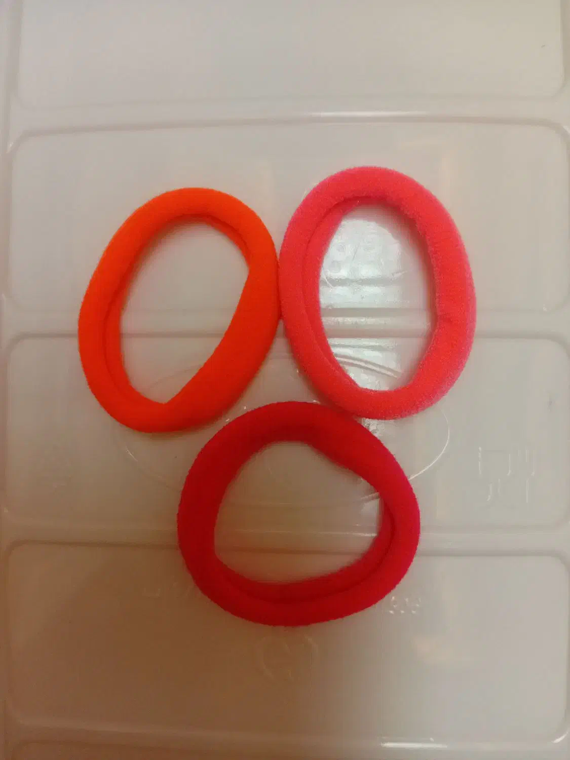 گیر سر و کش سر همگی نو ،کادوی تولد بوده.کفش سجاده|بدلیجات|همدان, |دیوار