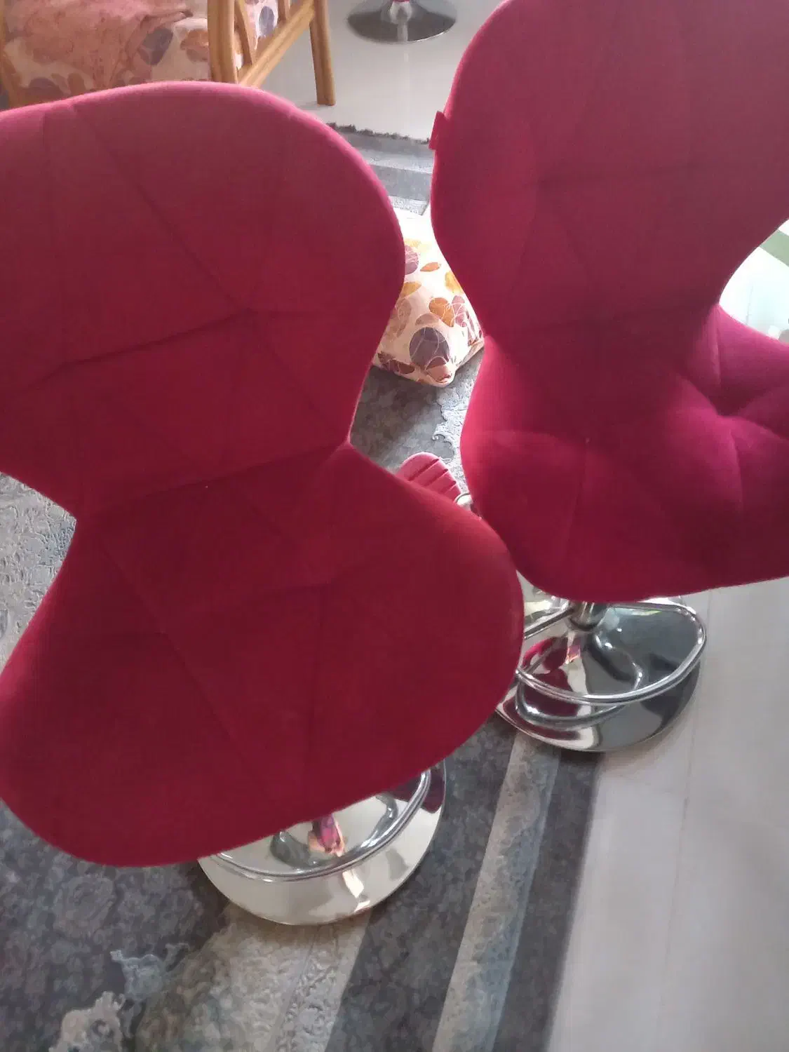 تعدادی صندلی راحتی چندین رنگ|صندلی و نیمکت|گرگان, |دیوار