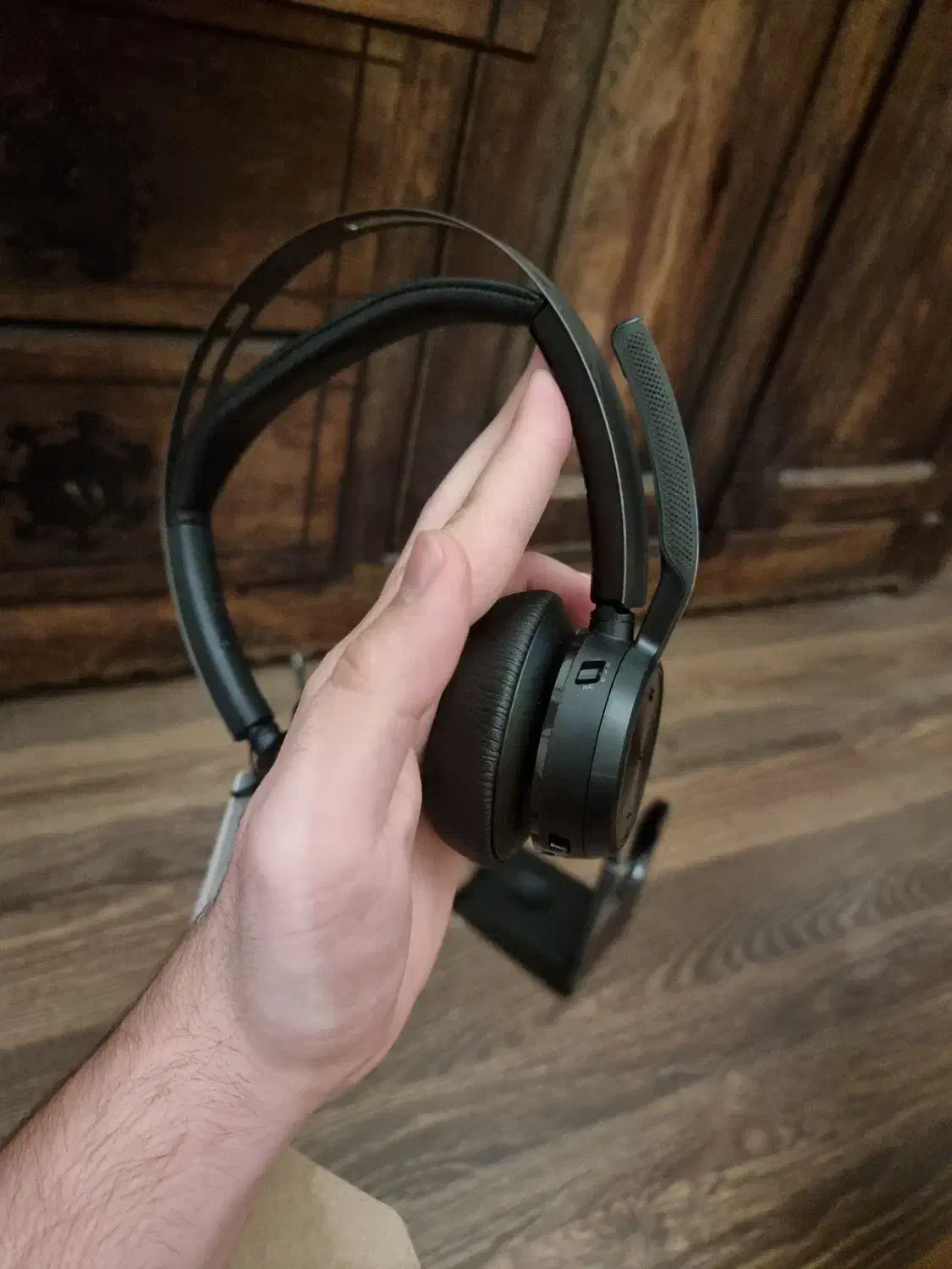 هدست اروپایی Poly مدل Voyager Focus 2|قطعات و لوازم جانبی رایانه|تهران, قیطریه|دیوار