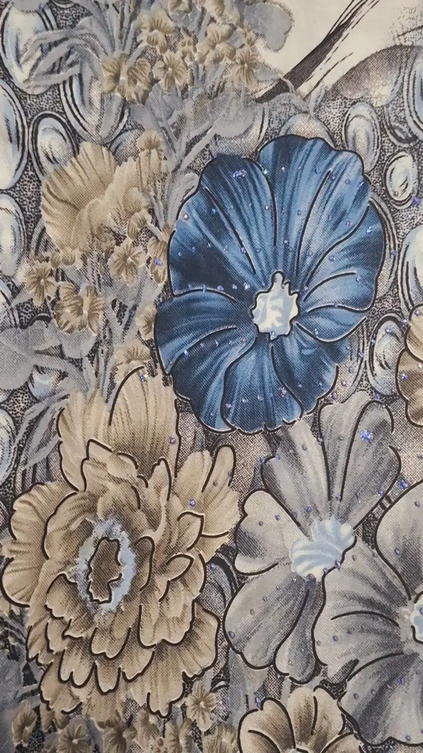 دو عدد چادر رنگی|لباس|قم, دروازه ری|دیوار